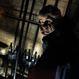 Bruno. Développeur, ascendant alpiniste. Passerelle Mazaryk, Vaise. Quoi de neuf docteur ? Les soirs où la vie vous recrache au ras des eaux noires de la Saône, errer, descendre, remonter, toujours rester à flot.