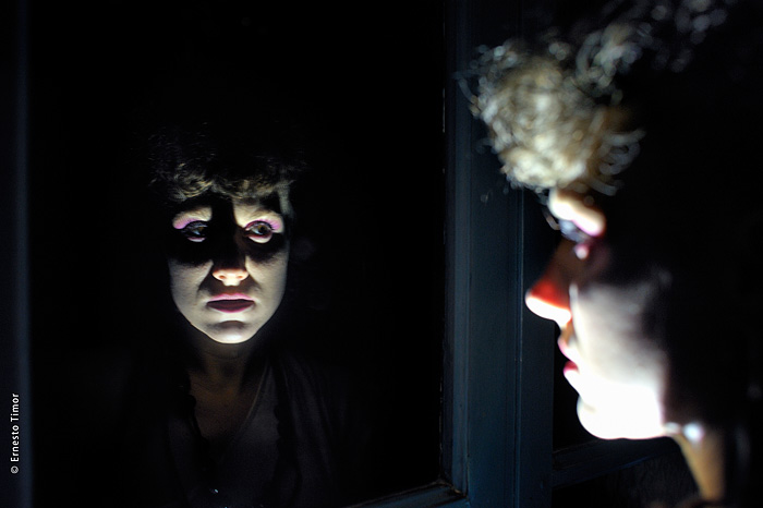 « L’autre paraissait ne rien regarder d’autre que l’intérieur terrorisé de lui-même »