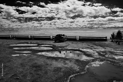 Photo © Ernesto Timor - Et après ? (vue sur le vide)