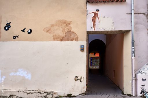 Photo © Ernesto Timor - traboule à la croix rousse