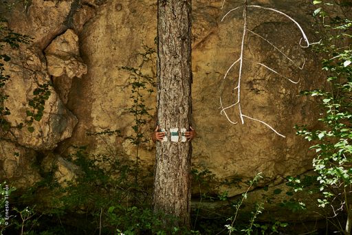 Photo © Ernesto Timor - L'étreinte