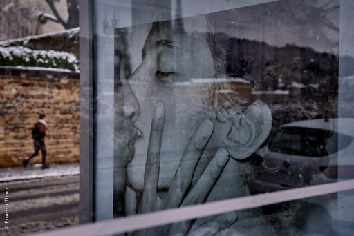 Photo © Ernesto Timor - Kiss me in the snow