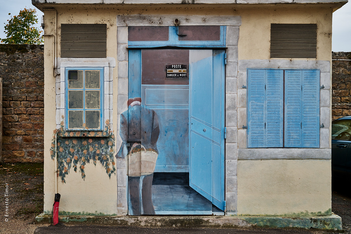 Photo © Ernesto Timor - Le vieux transfo